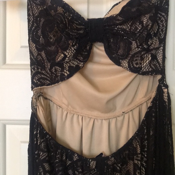 Black lace maxi dress - Picture 4 of 4